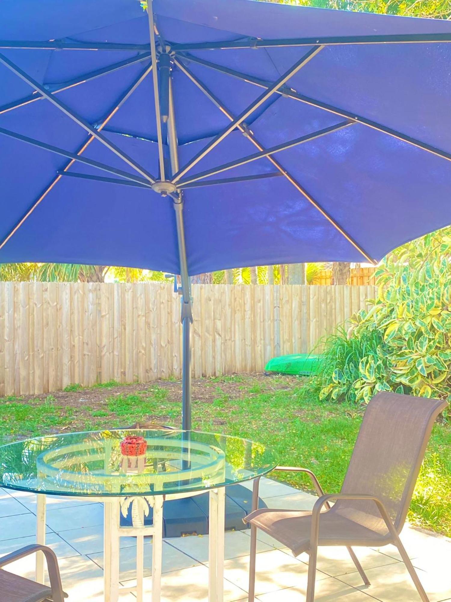 Cozy Studio Only 10 Minutes By Car Of Siesta Key 사라소타 외부 사진